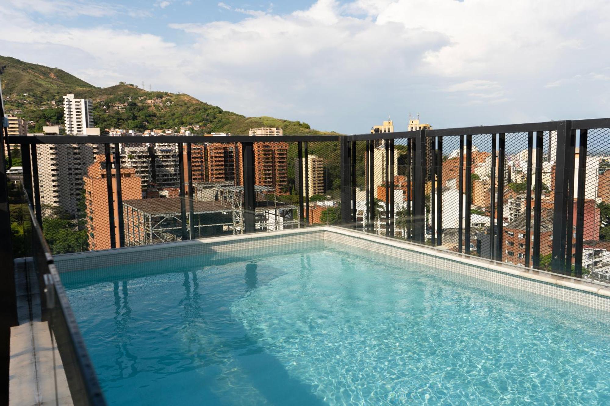 Hype States Cali Aparthotel Bagian luar foto